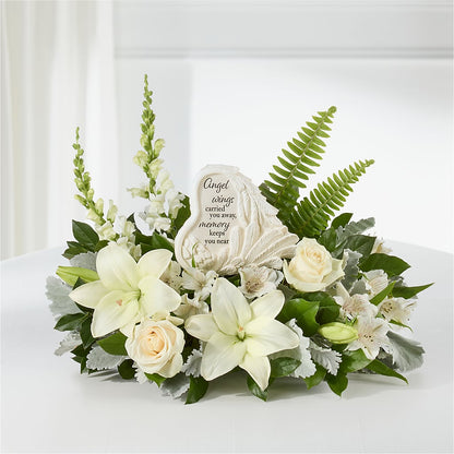 Holding You Close Arrangement –  Grand Flowers/irish Rose, Novi MI