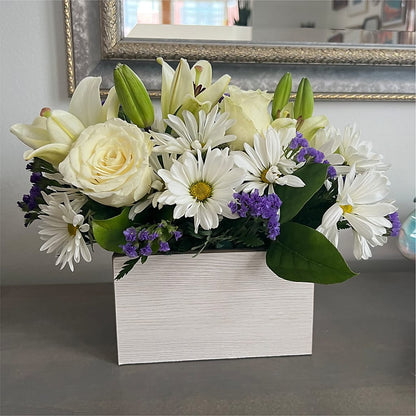 Beyond Blue Box Bouquet –  Grand Flowers/irish Rose, Novi MI
