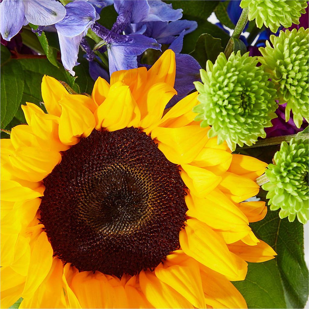 Catching Rays Bouquet –  Grand Flowers/irish Rose, Novi MI