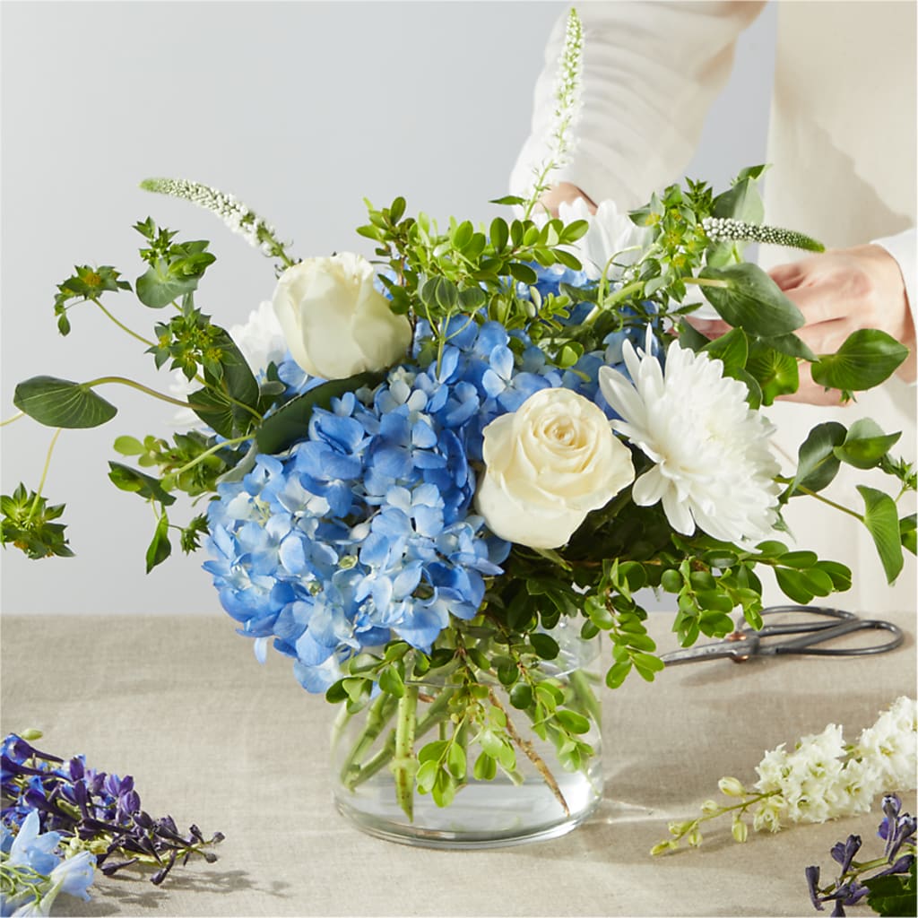 Festival of Lights – A Florist Original –  Grand Flowers/irish Rose, Novi MI