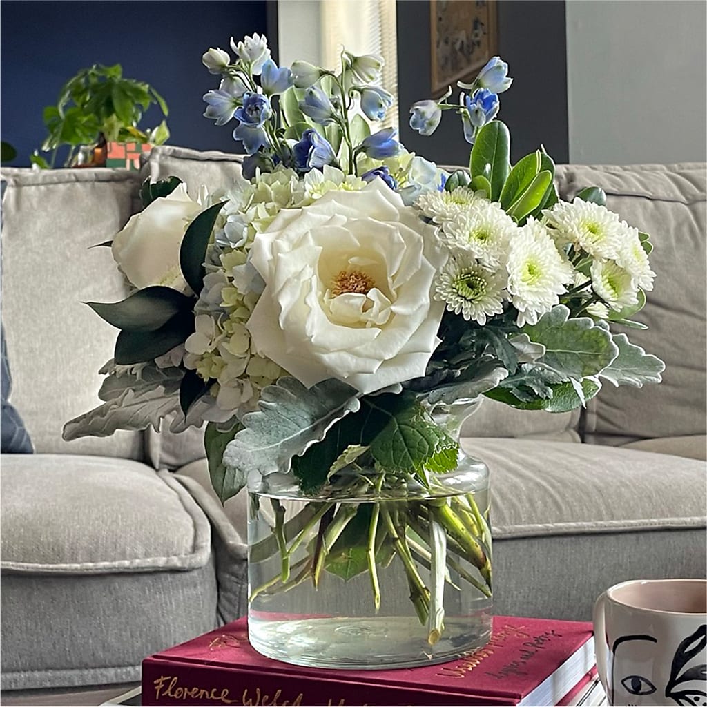 Clear Skies Bouquet –  Grand Flowers/irish Rose, Novi MI