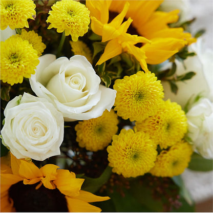 Luminous Morning Bouquet –  Grand Flowers/irish Rose, Novi MI