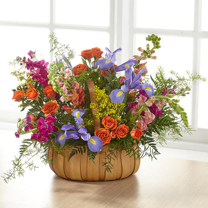 Garden of Life Basket –  Grand Flowers/irish Rose, Novi MI