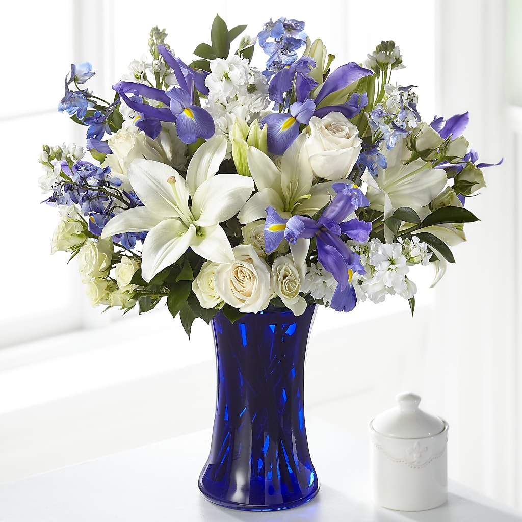 Calming Comfort Bouquet –  Grand Flowers/irish Rose, Novi MI