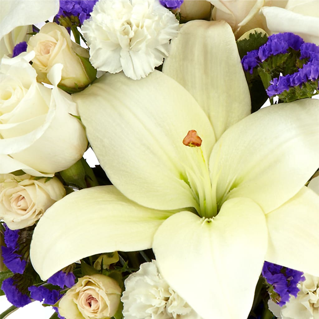 Sapphire Rush Bouquet –  Grand Flowers/irish Rose, Novi MI