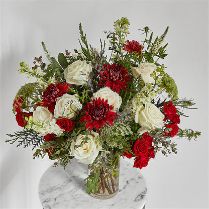 Favorite Traditions Bouquet –  Grand Flowers/irish Rose, Novi MI