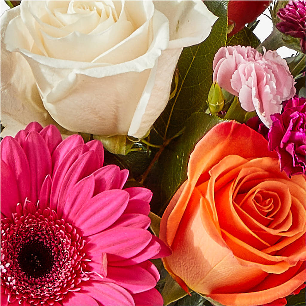 Smell the Roses Bouquet –  Grand Flowers/irish Rose, Novi MI