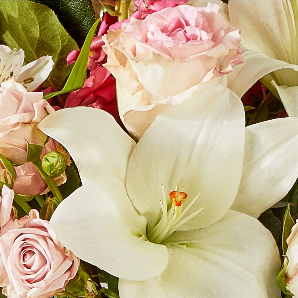 Ballet Slippers Bouquet –  Grand Flowers/irish Rose, Novi MI