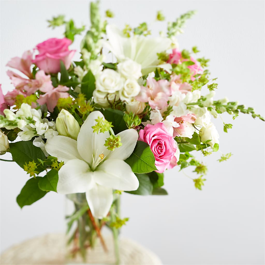 Fondly Bouquet –  Grand Flowers/irish Rose, Novi MI