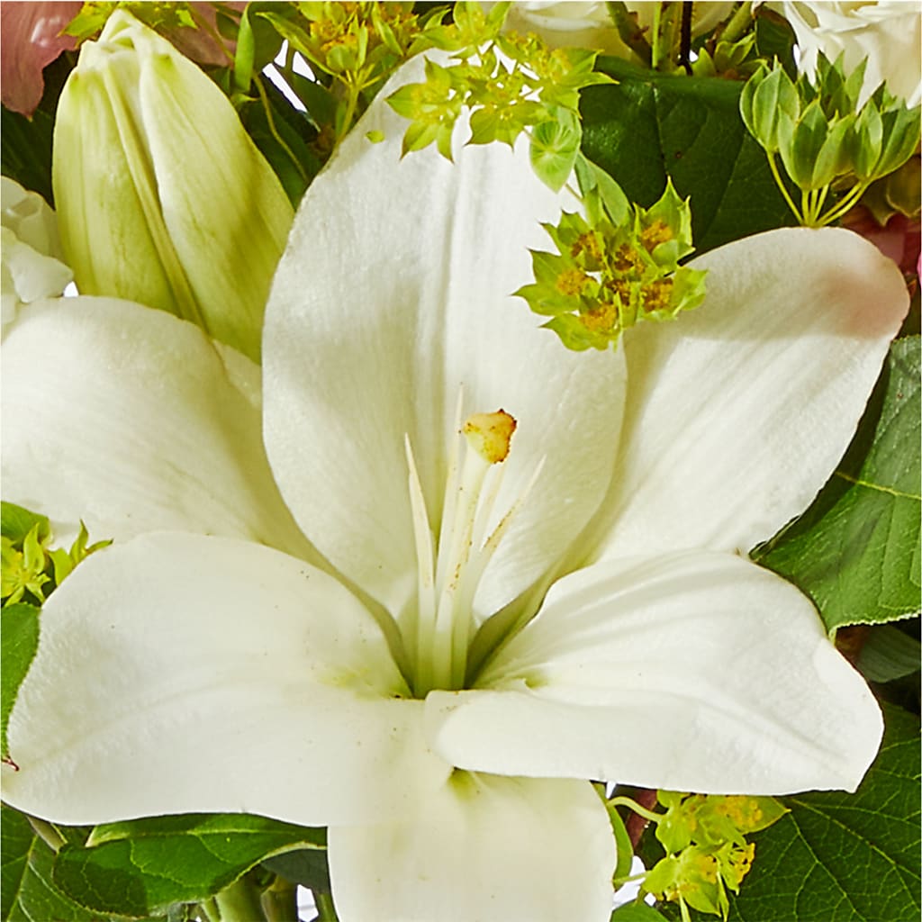 Fondly Bouquet –  Grand Flowers/irish Rose, Novi MI