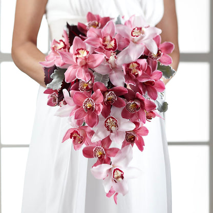 Pink Mink Bouquet –  Grand Flowers/irish Rose, Novi MI