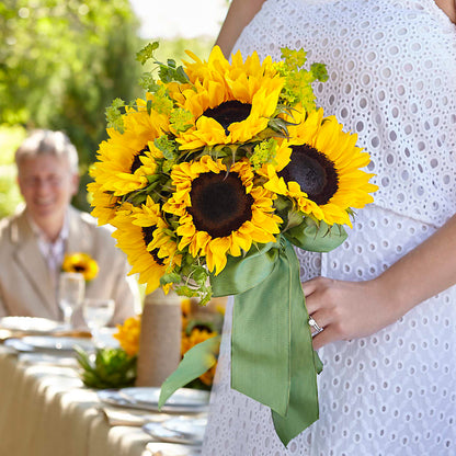 Free Spirit Bouquet –  Grand Flowers/irish Rose, Novi MI